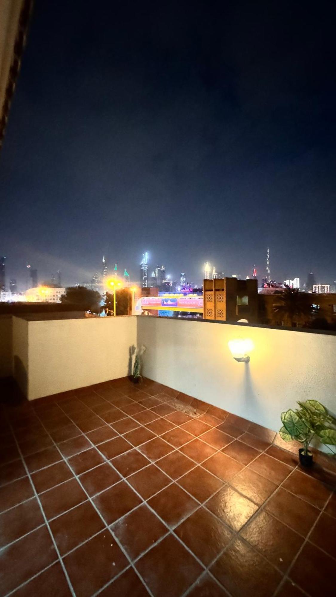 Hotel White House à Dubaï Extérieur photo
